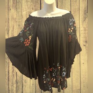Urge off shoulder embroidered tunic dress.